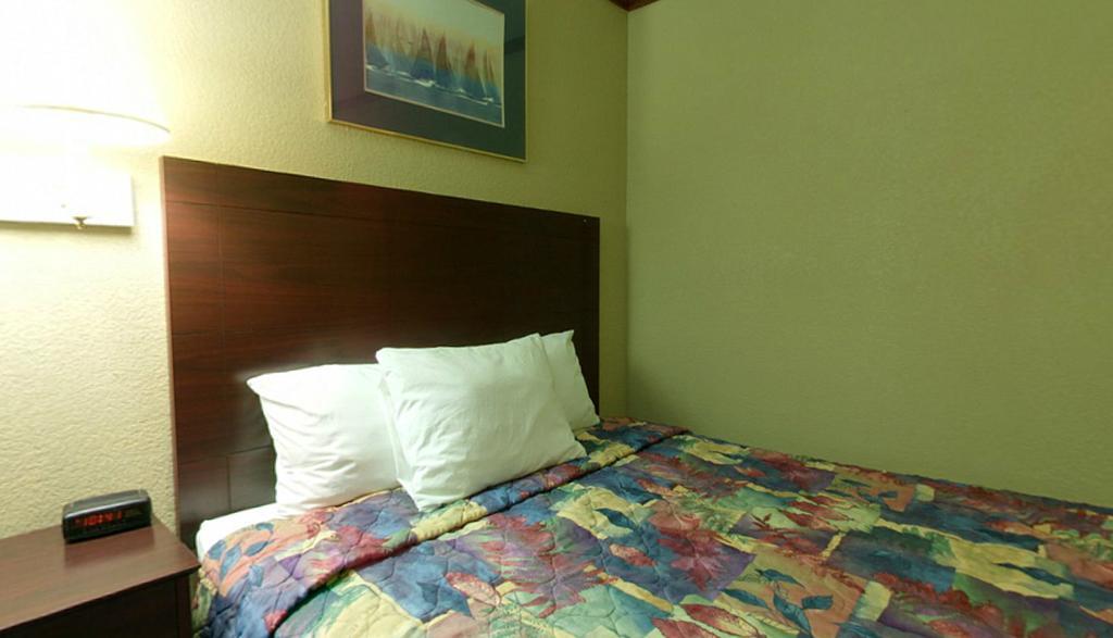 Americas Best Value Inn Newton Habitación foto