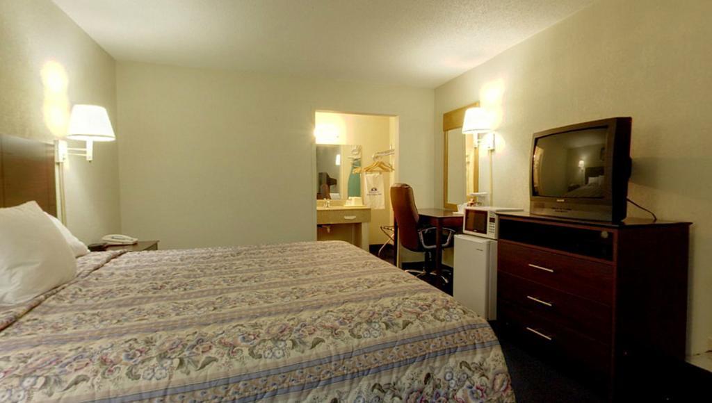 Americas Best Value Inn Newton Habitación foto
